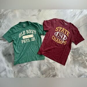 NWT New OLD NAVY Set 2 Graphic Logo Tee Shirts Green and Maroon Burgundy Mens M